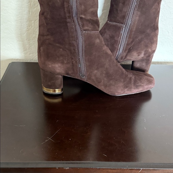 Tory Burch Uma Brown suede Logo  Boots. Size 10 - Picture 9 of 14